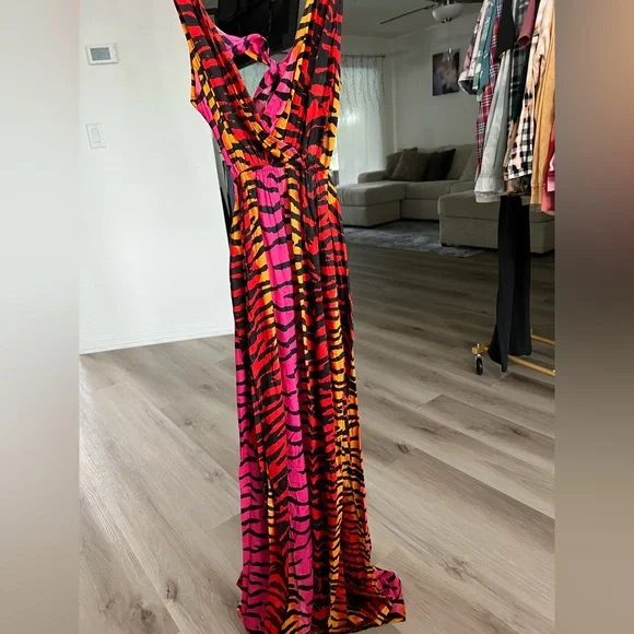 AMERICA & BEYOND TIGER MAXI DRESS NWT - Picture 7 of 9